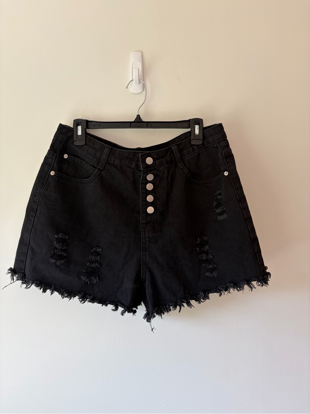 SHEIN Black Denim Shorts with Zipper Fly - Picture 2 of 3
